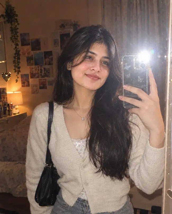 Y2K Mirror Selfie